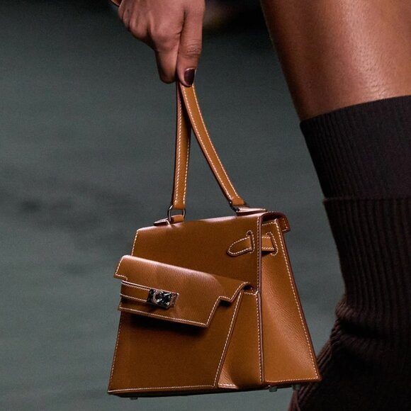 🧡Orange Leather Crossbody Bag Kelly en Desordre Designer Inspired Silver Buckle - Picture 2 of 9